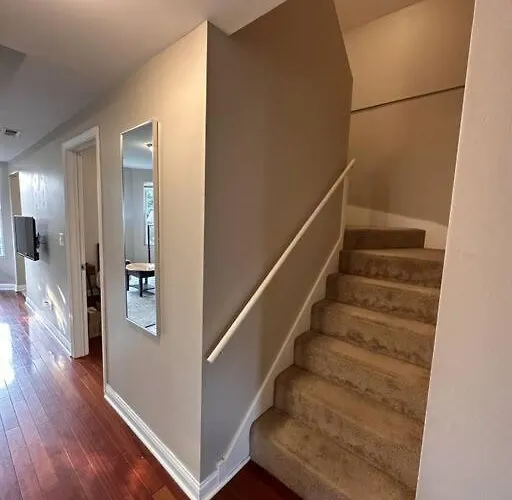 Flexhome Avondale 3br Duplex W2 Chicago